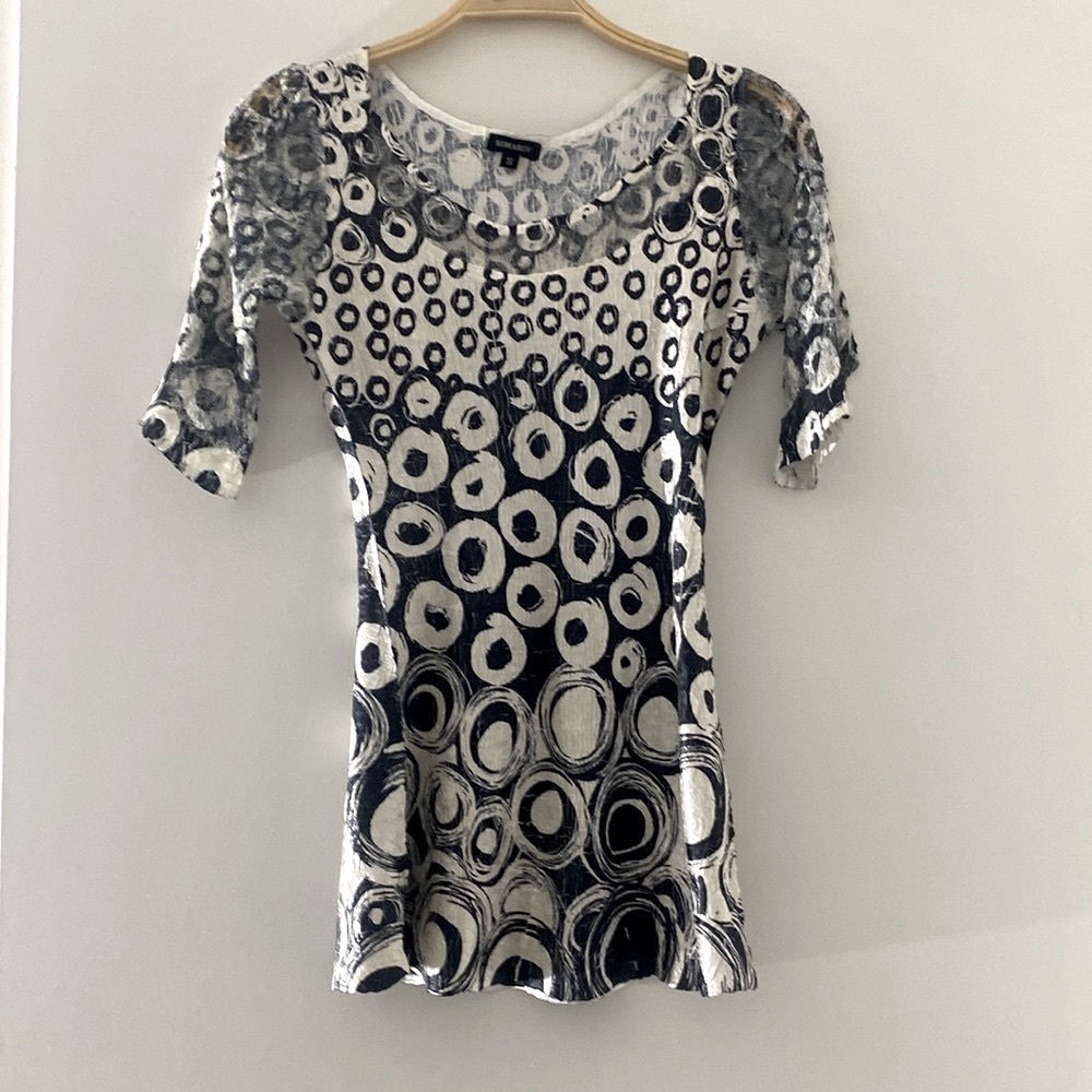 NWOT Komarov Gorgeous Crinkle 3/4 Sheer Sleeves & Neckline / Navy Blue & Silver